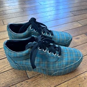 Size 7 Women’s Vans